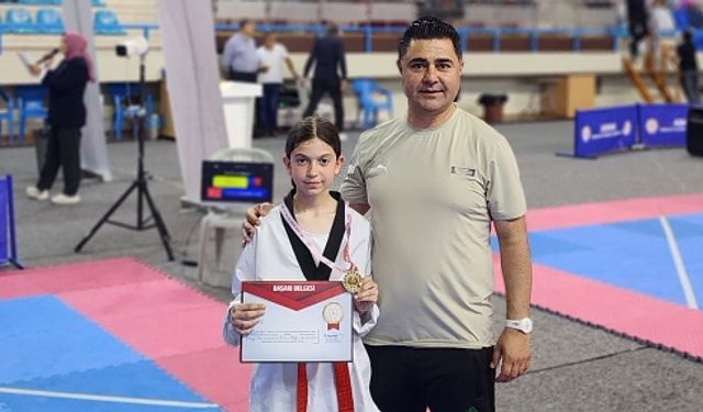 Menessa Ensarioğlu, Yıldızlar Türkiye Taekwondo Şampiyonu Oldu
