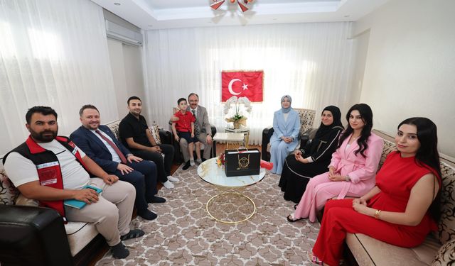 Vali Kızılkaya, Şehit Güvenlik Korucularının Ailelerini Yalnız Bırakmadı