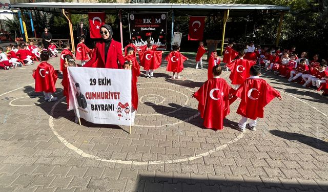 Siirt Alparslan Anaokulu’nda Cumhuriyet Coşkusu