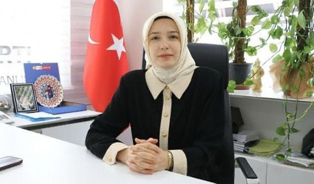 AK Parti Siirt Kadın Kolları Başkanı Av. Betül Tuğba Mavi’den 29 Ekim Cumhuriyet Bayramı Mesajı