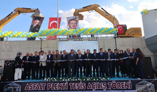 Siirt’te 102. Yıl Gururu: 102 Kilometre Sıcak Asfalt ve Yeni Tesisler Hizmette