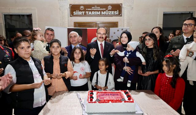 Cumhuriyetimizin 102. Yılı Coşkusuyla Siirt’te Kabul Töreni Düzenlendi