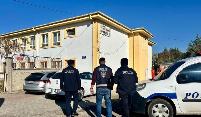 Siirt’te Zabıta Denetimleri: 385 İş Yeri Uyarıldı, 5 İş Yerine Ceza Kesildi