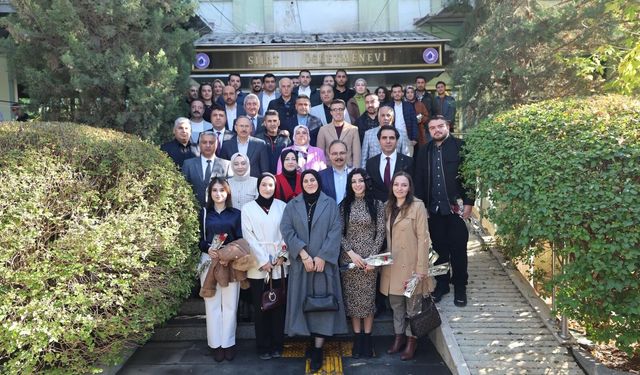 VALİ KIZILKAYA, 24 KASIM ÖĞRETMENLER GÜNÜ DOLAYISIYLA ÖĞRETMENLERLE BİR ARAYA GELDİ