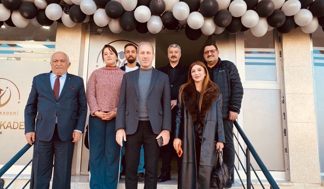 Birebir Akademi Siirt’te Kapılarını Açtı: Siirt TSO’dan Hayırlı Olsun Ziyareti
