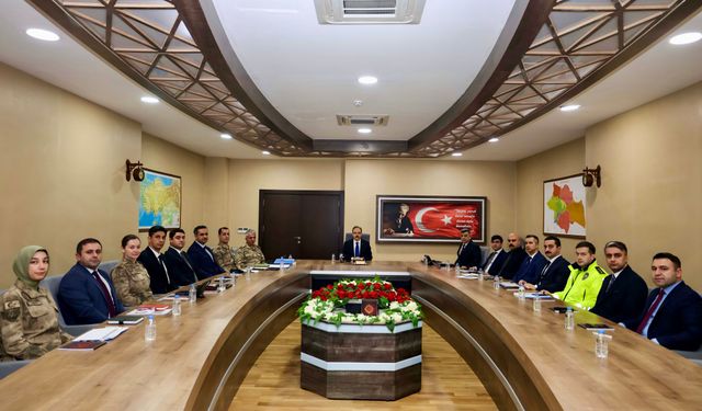 Siirt’te Haftalık İl Güvenlik ve Asayiş Koordinasyon Toplantısı Yapıldı