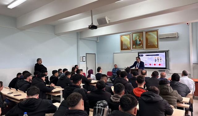 MESLEKİ EĞİTİM ÖĞRENCİLERİNE KOSGEB DESTEKLERİ, GİRİŞİMCİLİK VE İŞ KURMA SÜREÇLERİ ANLATILDI