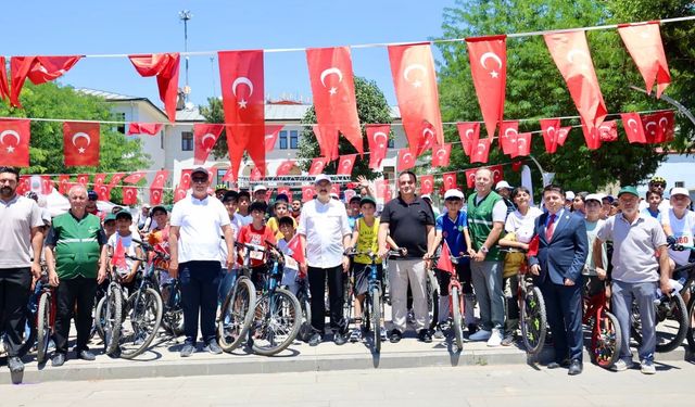 SİİRT'TE "BİSİKLET SÜR, ZİNDE KAL" ETKİNLİĞİ DÜZENLENDİ