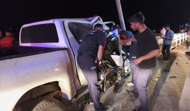 Başur Üçyol Mevkiinde Sıkışmalı Trafik Kazası: 2 Yaralı Kurtarıldı