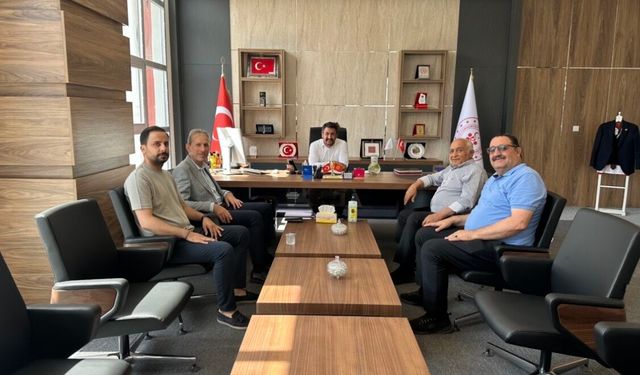 Siirt TSO Heyeti, İl Müdürü İsmail Çalgan’ı Yeni Hizmet Binasında Ziyaret Etti