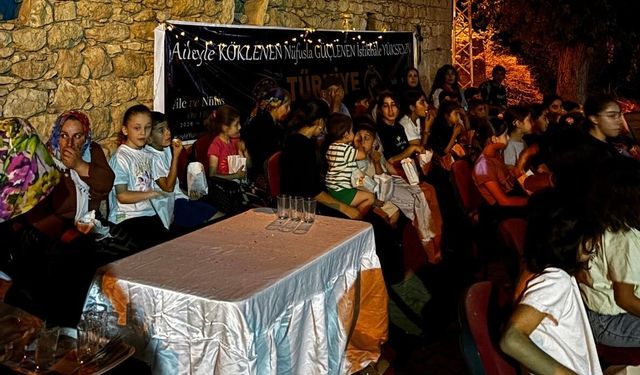 Siirt’te Yıldızların Altında Sinema Keyfi 23 Köye Ulaştı