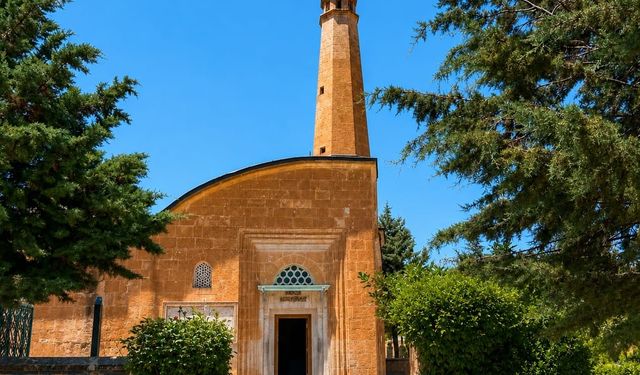 Tillo’daki İsmail Fakirullah ve İbrahim Hakkı Hazretleri Türbesi Geçici Olarak Ziyarete Kapatılıyor
