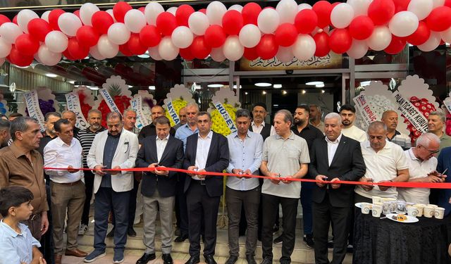 Siirt TSO Başkanı Güven Kuzu, Yücel Kasap Et Şarküteri’nin Açılışına Katıldı