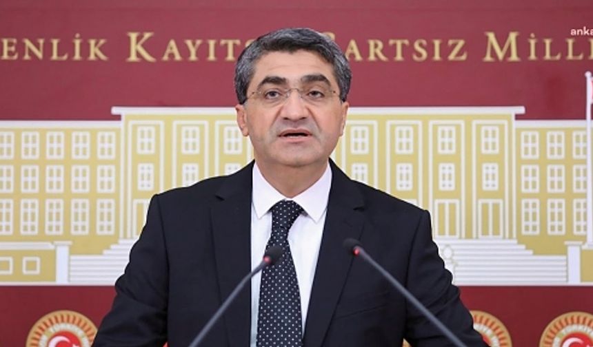 Ekmen’den AK Parti-MHP İttifakına Sert Eleştiri 