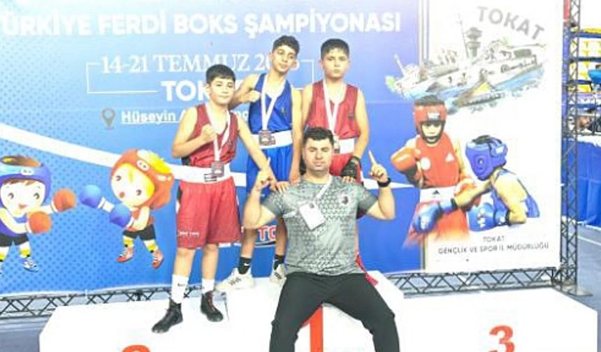 SİİRTLİ BOKSÖRLERDEN TOKAT’TA TARİHİ BAŞARI!