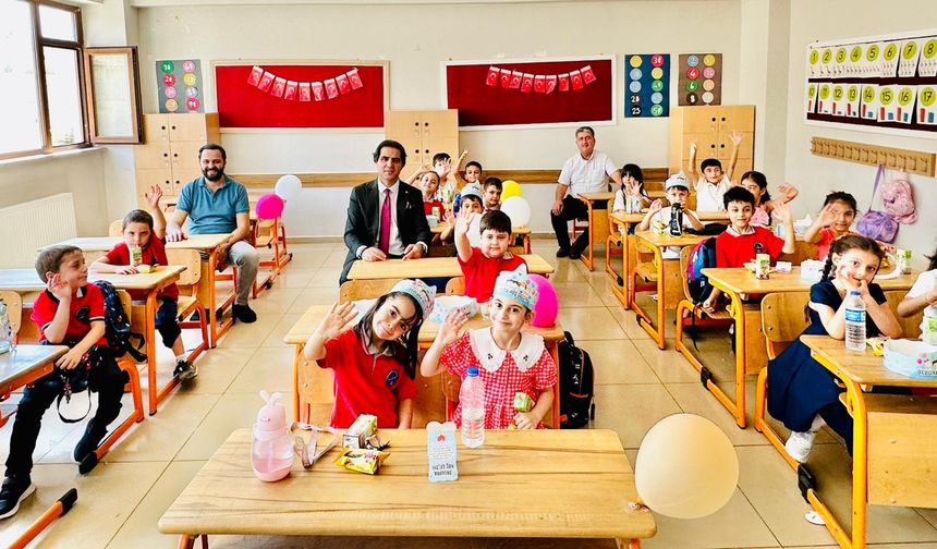 İlhan SAZ, Öğrencilerin İlk Gün Heyecanına Ortak Oldu