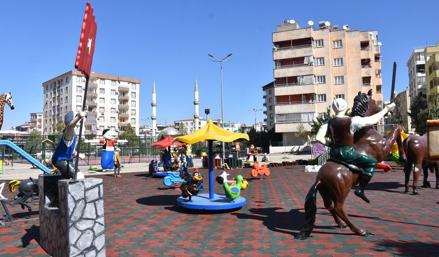 SİİRT BELEDİYESİ ŞAHİN BEY ÇOCUK DÜNYASI PARKI YENİLENİYOR