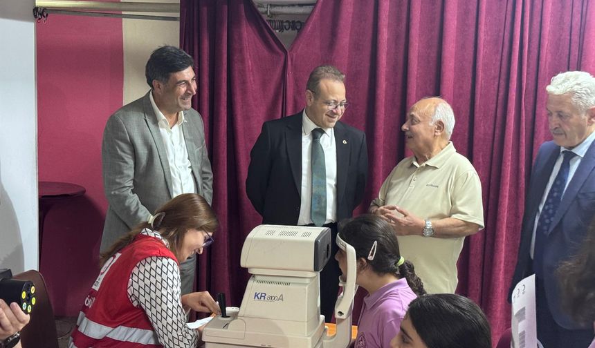Siirt’te Öğrencilere Ücretsiz Göz Taraması Yapıldı