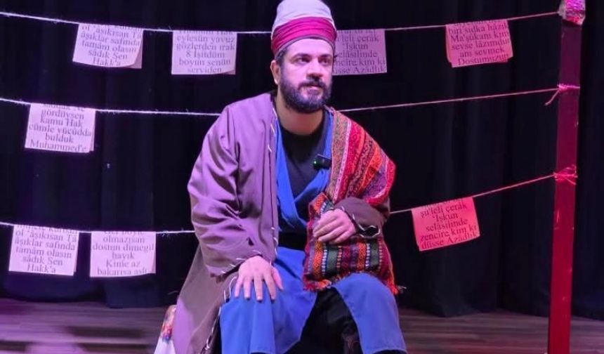 Siirtli Öğretmen Agit Destan’a Mersin’de “En İyi Erkek Oyuncu” Ödülü