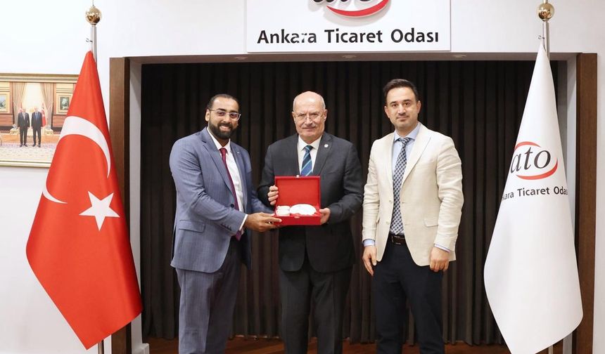 Kızılay Risk ve Kontrol Direktörü Umut Bayhan, ATO Başkanı Gürsel Baran’ı Ziyaret Etti