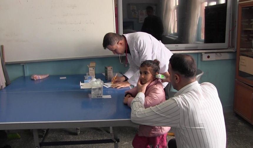 Özel Siirt Hayat Hastanesi’nden Köy Okulu Öğrencilerine Anlamlı Çalışma