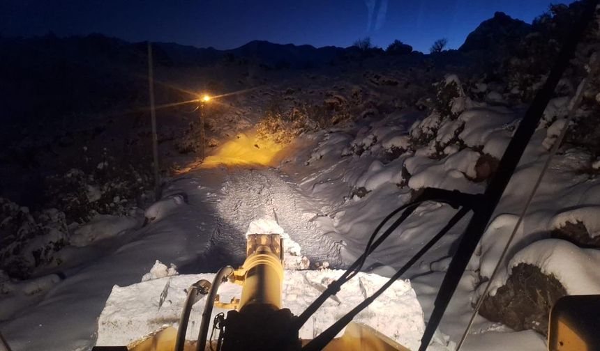 Pervari’de Karla Mücadele Seferberliği: Hasta Vatandaş ve Minibüs Kurtarıldı