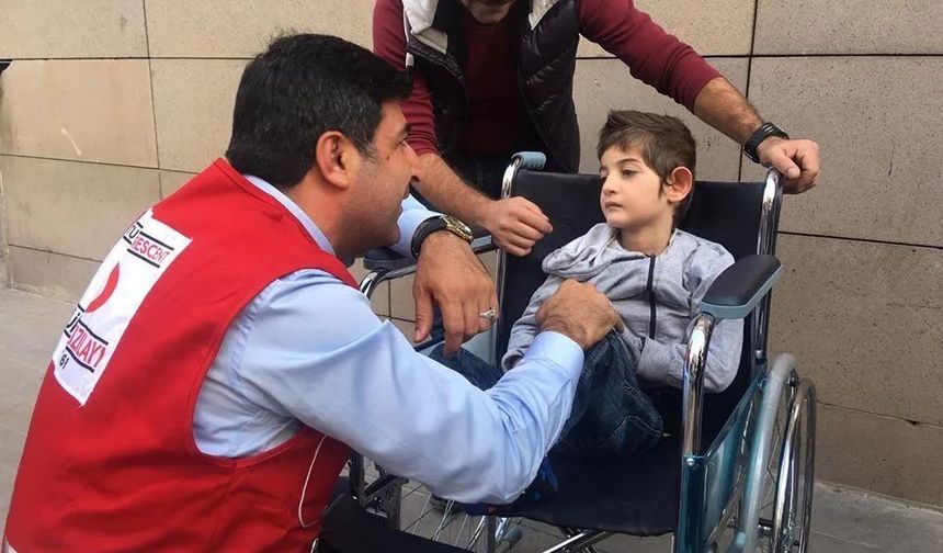 Kızılay, Engelli Bireylerin Yanında: “Bir Tek Kişi Bile Kendini Yalnız Hissetmesin”