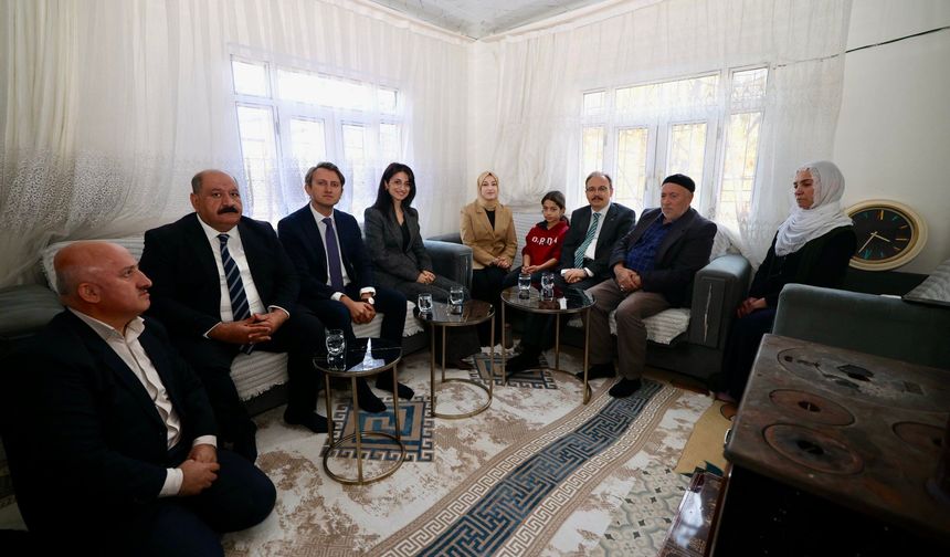 Vali Kızılkaya’dan Baykan’da Özel Bireye Anlamlı Ziyaret