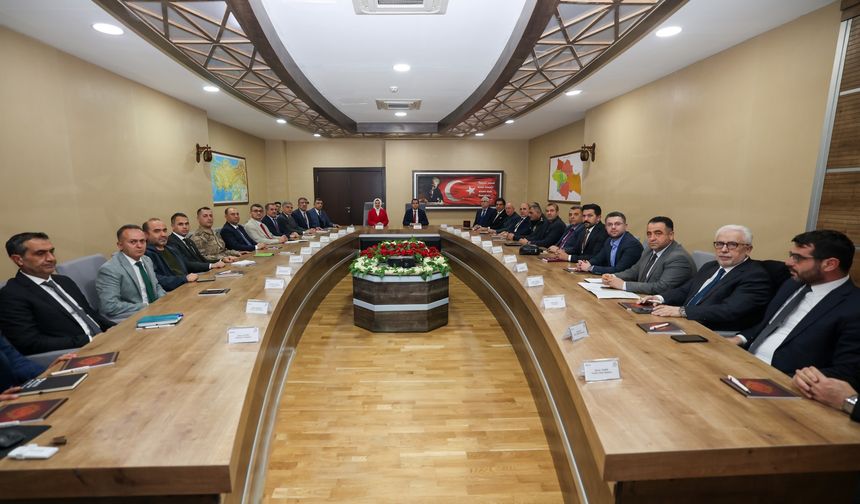 SİİRT’TE MUHTARLAR AKADEMİSİ İÇİN HAZIRLIK TOPLANTISI GERÇEKLEŞTİRİLDİ!