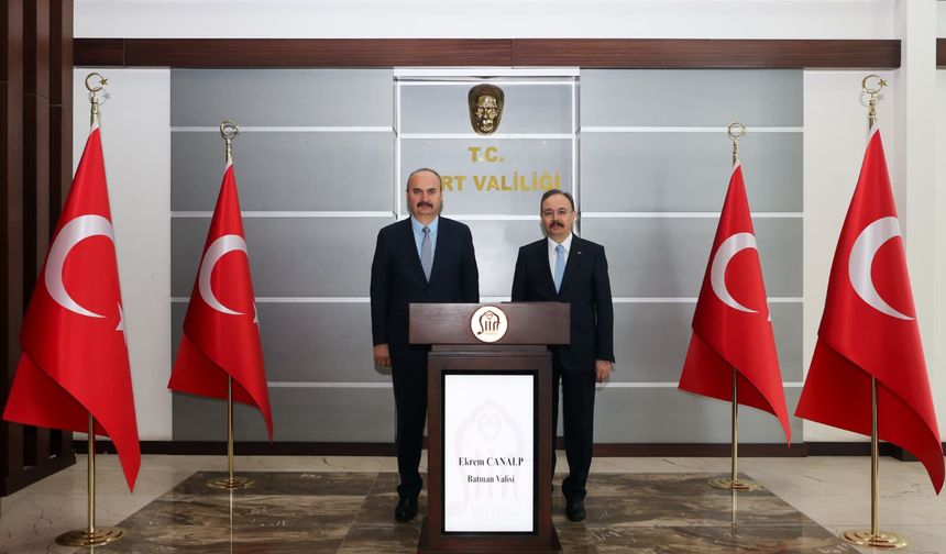 Batman Valisi Ekrem Canalp’ten Siirt Valisi Dr. Kemal Kızılkaya’ya Ziyaret