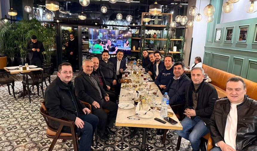 Mısır’da Siirtli İş İnsanları Hemşehrilik Buluşmasında Bir Araya Geldi