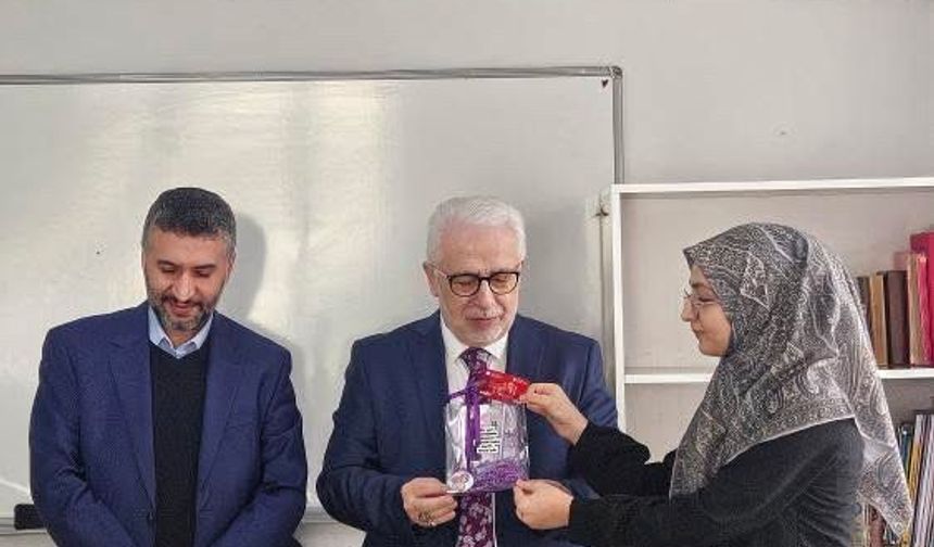 Medine Yatılı Kur’an Kursu’nda Hafızlığa Başlayan Öğrenciler İçin Anlamlı Program