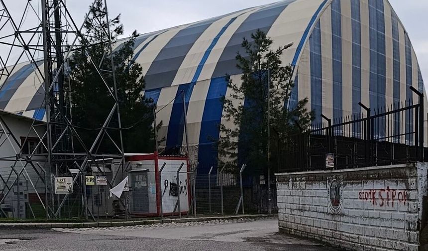 SİİRT’TE DAR YOL TEPKİSİ: VATANDAŞLAR GENİŞLETME İSTİYOR