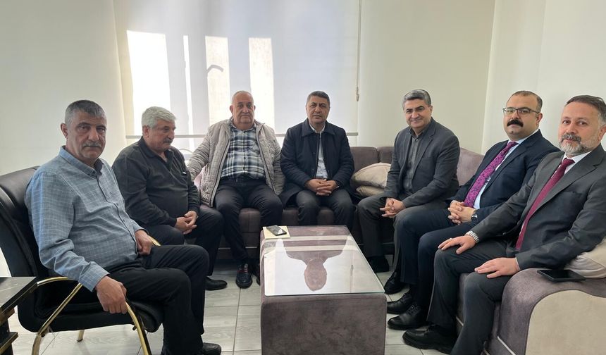 Mehmet Emin Ekmen Siirt’te Emeklilerin Sorunlarını Dinledi