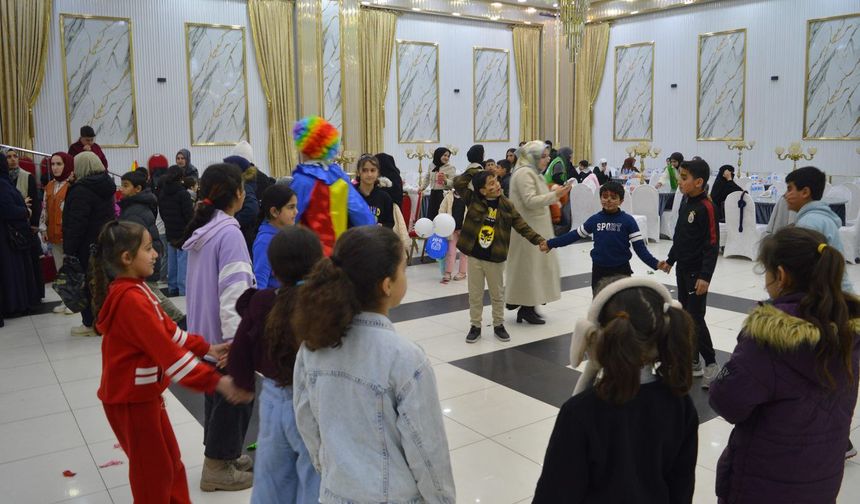 Siirt  İHH’dan Ramazan Ayında Yetim ve İhtiyaç Sahiplerine Destek