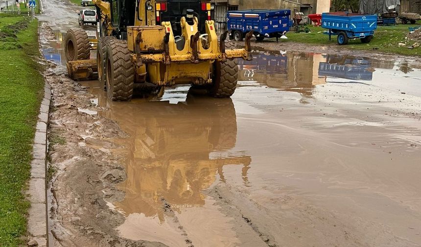 Aşırı Yağışlar Siirt’te Heyelan ve Sele Yol Açtı
