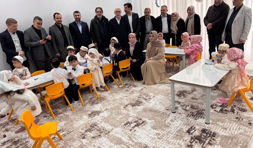 Şendur Ailesinden 4-6 Yaş Kur’an Kursuna Anlamlı Ziyaret