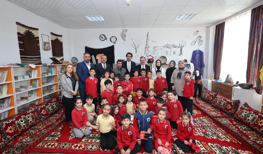 Siirt’te Sıfır Atık Kütüphaneleri Hizmete Açıldı