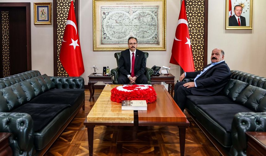 Vali Kızılkaya, Baykan Belediye Başkanı Ekrem Erdem’i Kabul Etti