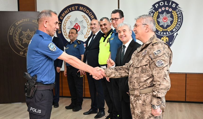 Emniyet Müdürü Mehmet Özdemir Personelle Bayramlaştı