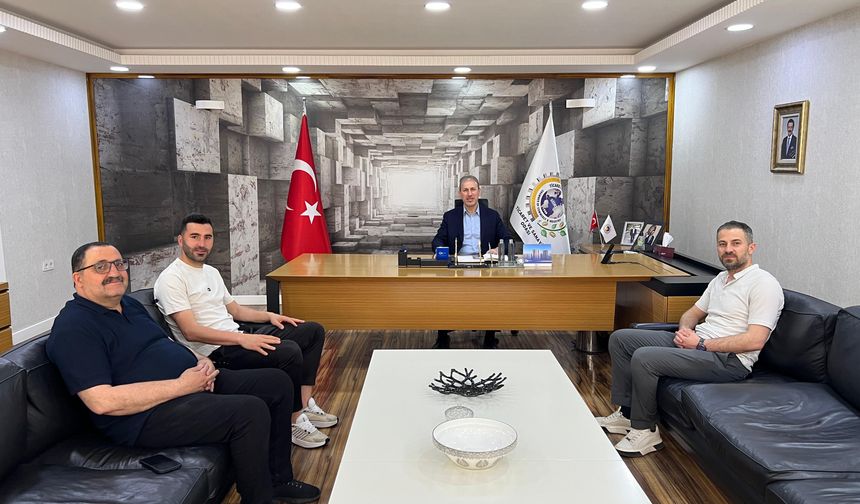 BAL Şampiyonu Siirt Gelecek 56 Spor’dan Fuat Özgür Çalapkulu’na Nezaket Ziyareti