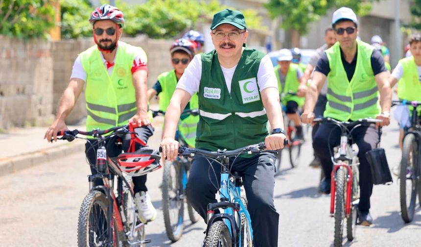 Vali Kızılkaya, Yeşilay Bisiklet Turu’nda Vatandaşlarla Birlikte Pedal Çevirdi