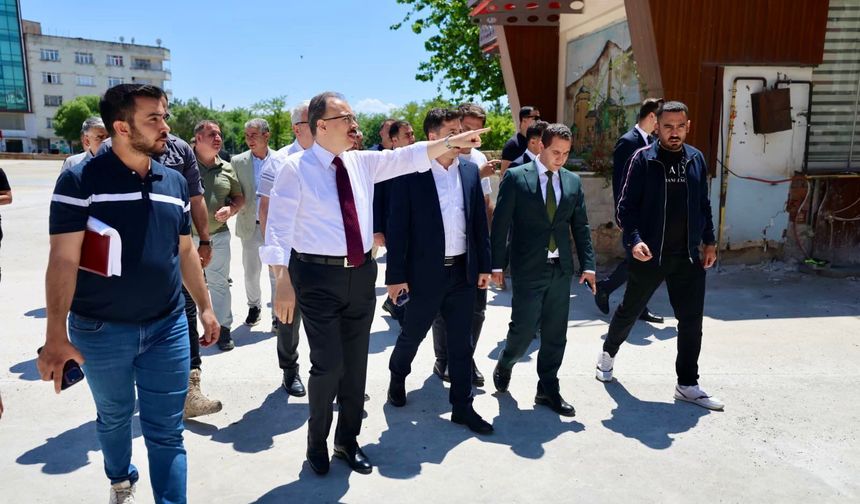 Vali Kızılkaya Meydan Projesini Yerinde İnceledi