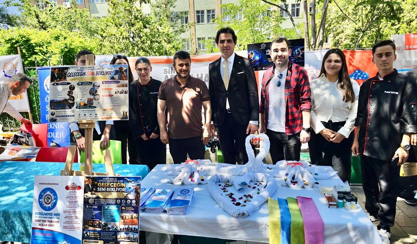 Meslek Liseleri Kariyer Festivali Kapılarını Açtı, Geleceğin Meslekleri Tanıtıldı