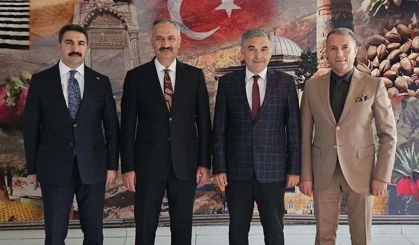 Anayasa Mahkemesi Üyesi Akçil’den İl Kültür ve Turizm Müdürü Genç’e Ziyaret
