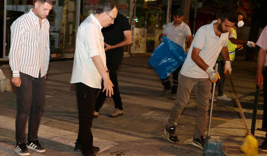 6. Cadde ve Sokaklarda Yoğun Temizlik Mesaisi: Vali Kızılkaya Çalışmaları İnceledi