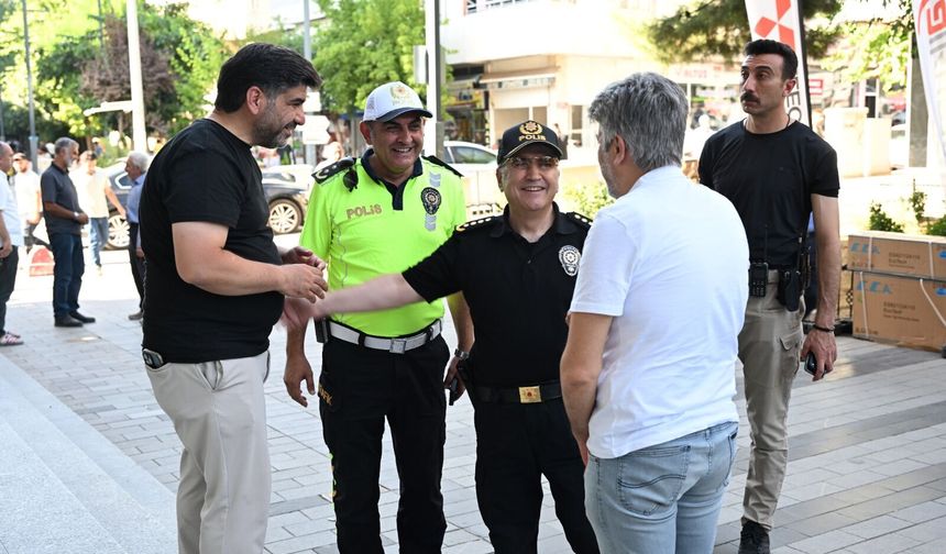 İl Emniyet Müdürü Mehmet Özdemir’den Çarşı Esnafına Ziyaret
