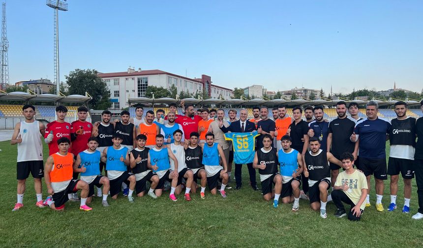 CUMHURBAŞKANI DANIŞMANI CENGİZHAN BAŞARAN’DAN SİİRTSPOR’A ZİYARET