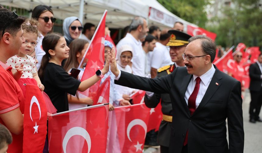 SİİRT’TE 30 AĞUSTOS ZAFER BAYRAMI COŞKU VE GURURLA KUTLANDI