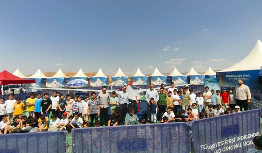 Molla İhsan Erdal Kur’an Kursu Öğrencileri Savaşan İHA Yarışmalarını İnceledi